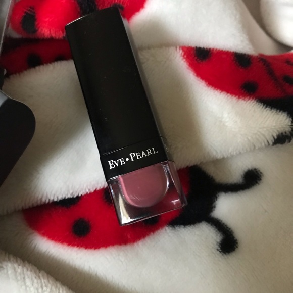 Eve Pearl Makeup Set Foundation, Concealer, Blush Trio, Lipstick & Brushes Deep - Picture 12 of 12